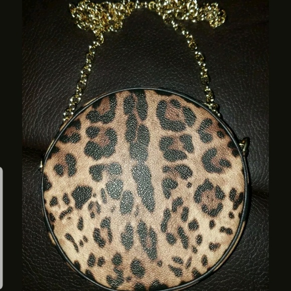 Dolce & Gabbana Leopard Print Glam Round Crossbody - Picture 2 of 4